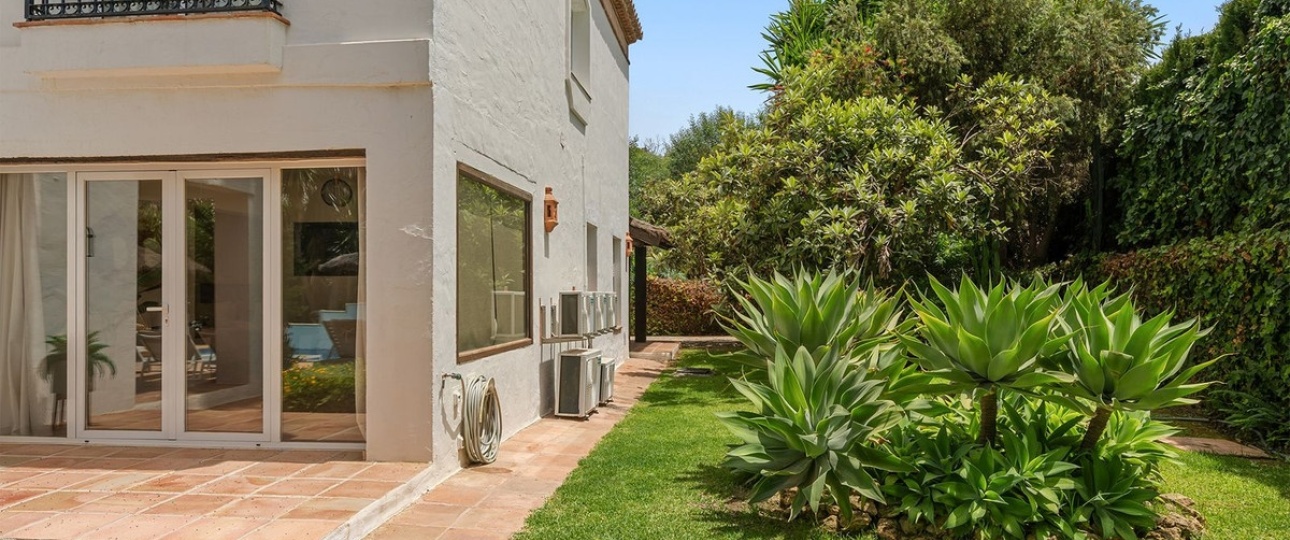 Wiederverkauf - Villa - Marbella - El Rosario