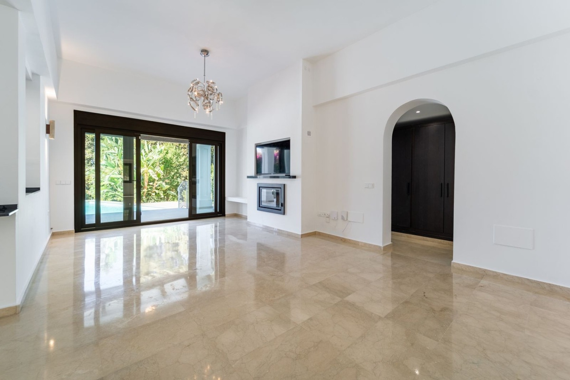 Wiederverkauf - Villa - Marbella - El Rosario