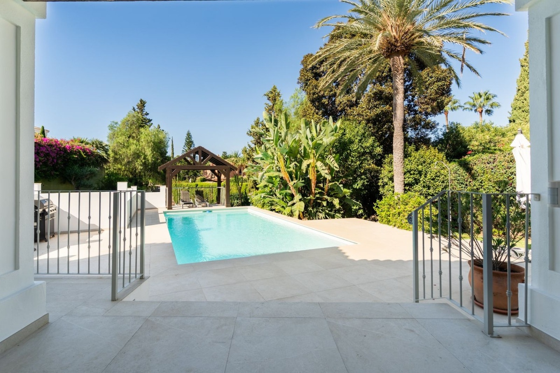 Wiederverkauf - Villa - Marbella - El Rosario