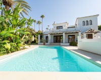 Wiederverkauf - Villa - Marbella - El Rosario