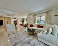 Wiederverkauf - Villa - Marbella - El Rosario