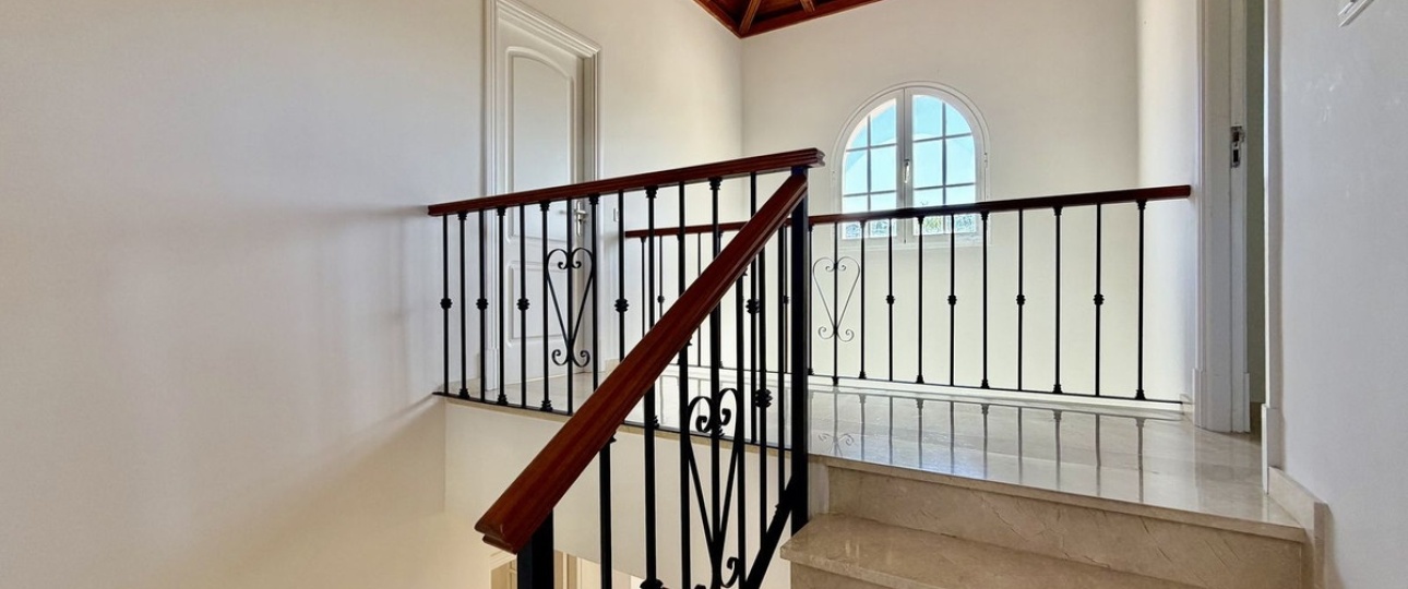 Wiederverkauf - Villa - Marbella - El Rosario
