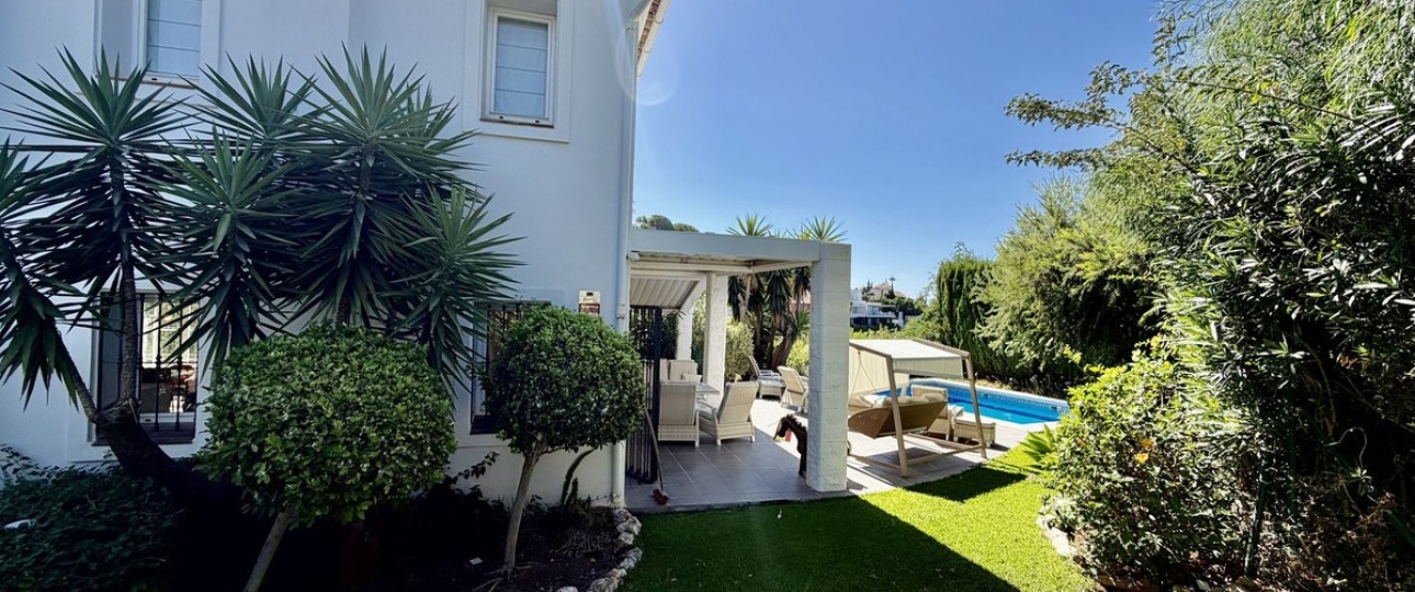 Wiederverkauf - Villa - Marbella - El Rosario