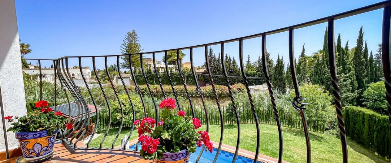 Wiederverkauf - Villa - Marbella - El Rosario