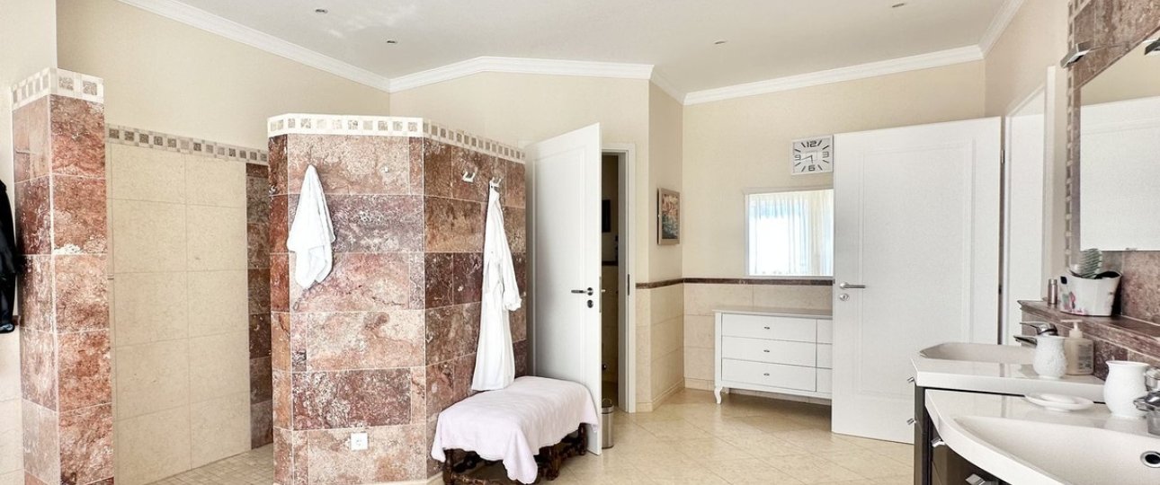 Wiederverkauf - Villa - Marbella - El Rosario