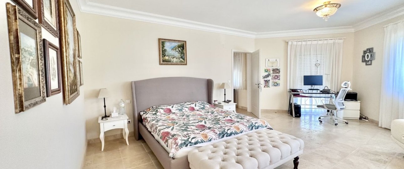 Wiederverkauf - Villa - Marbella - El Rosario