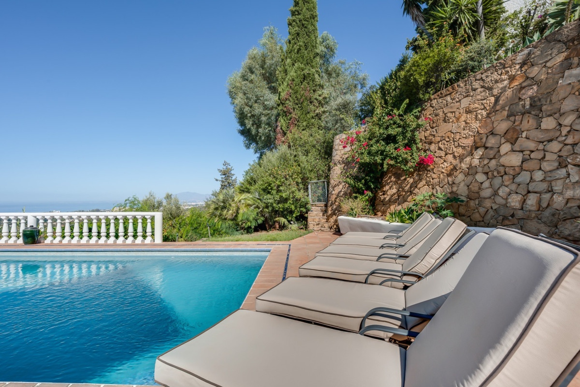 Wiederverkauf - Villa - Marbella - El Rosario