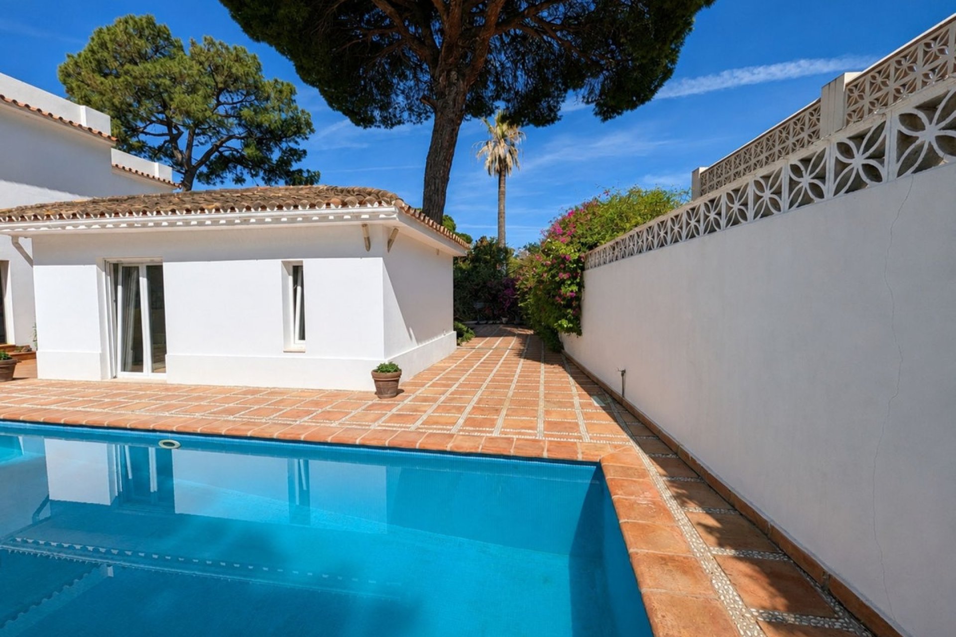 Wiederverkauf - Villa - Marbella - El Rosario