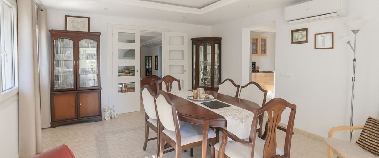 Wiederverkauf - Villa - Marbella - El Rosario