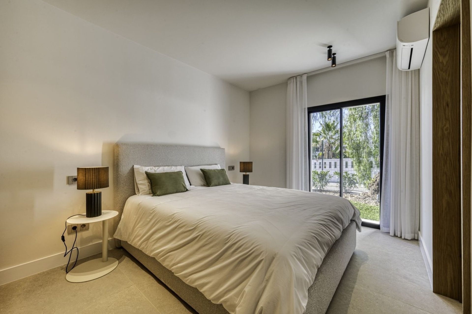 Wiederverkauf - Villa - Marbella - El Rosario