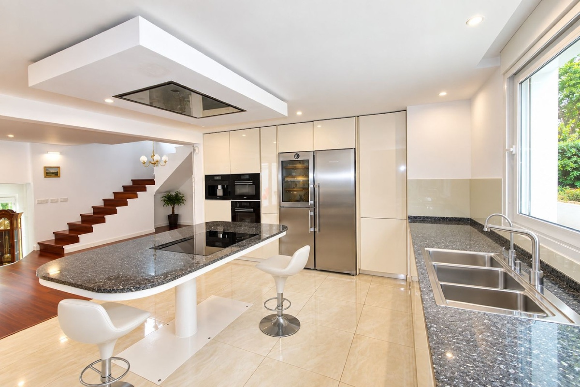 Wiederverkauf - Villa - Marbella - El Rosario