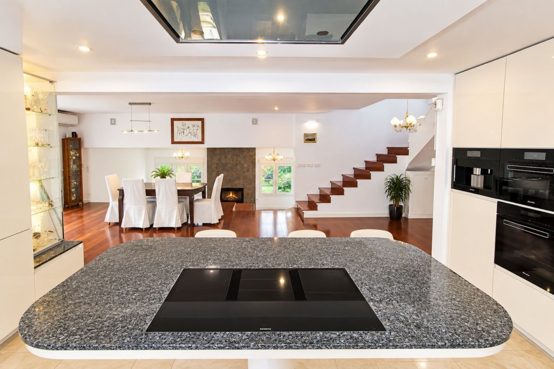 Wiederverkauf - Villa - Marbella - El Rosario