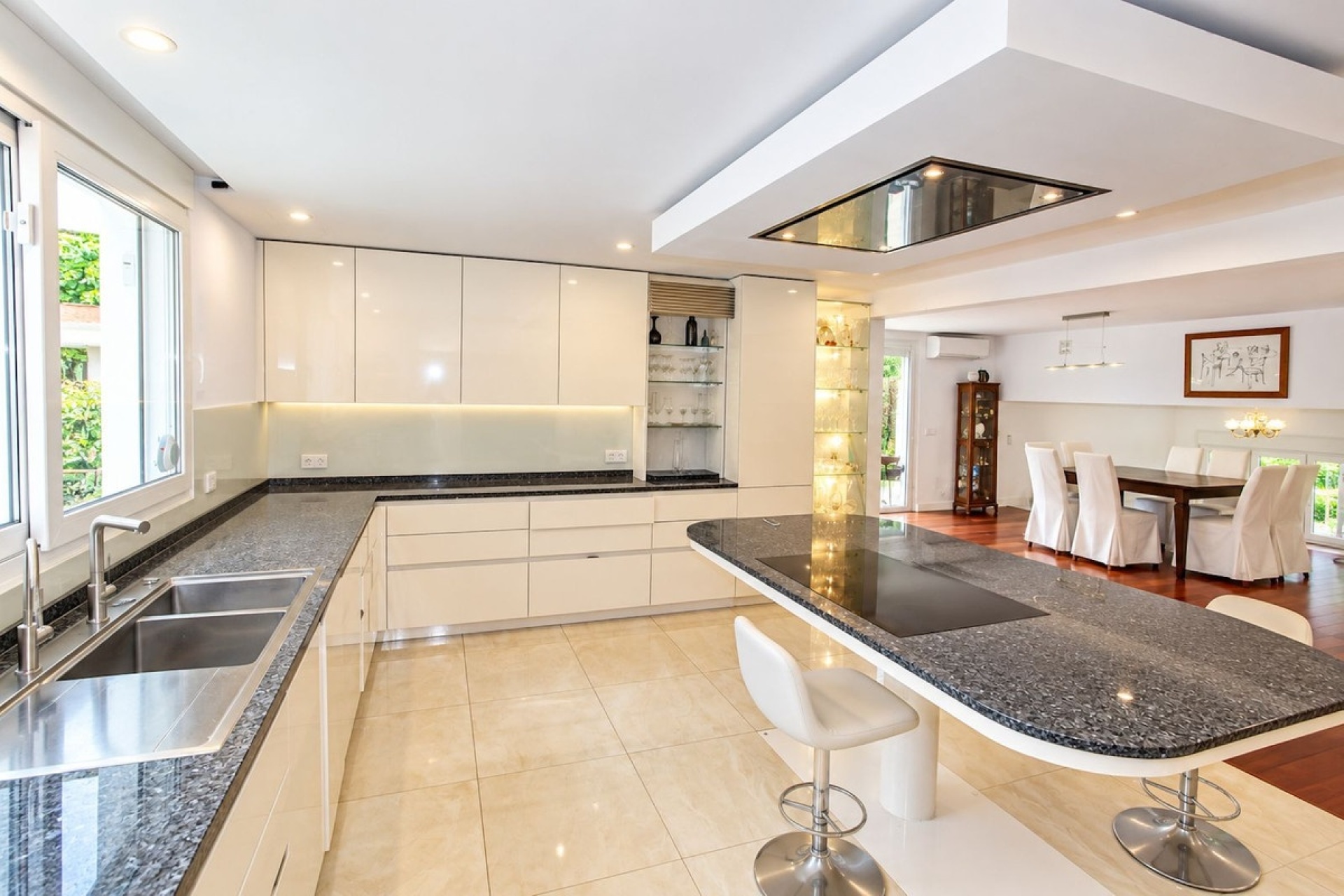 Wiederverkauf - Villa - Marbella - El Rosario