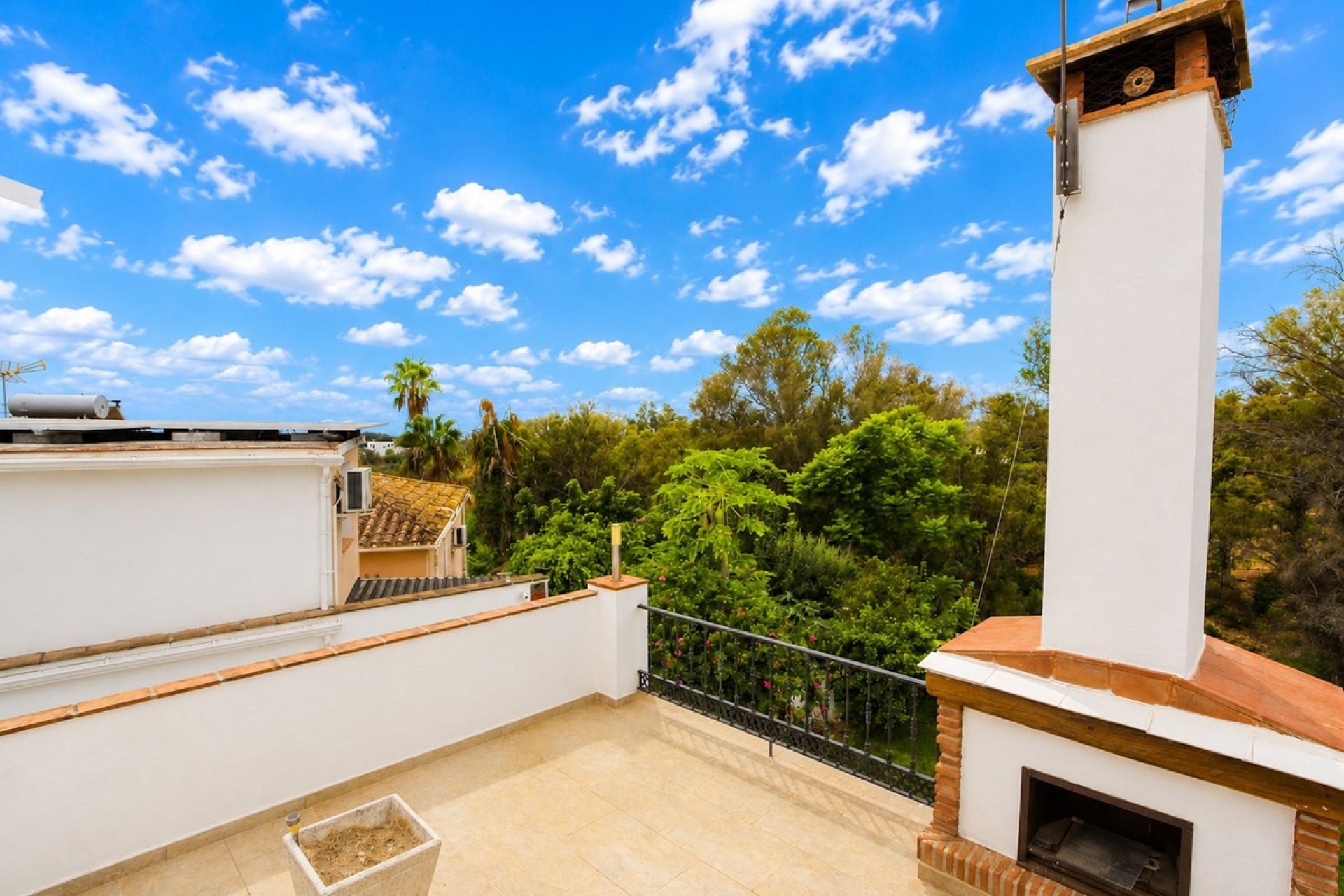 Wiederverkauf - Villa - Marbella - El Rosario
