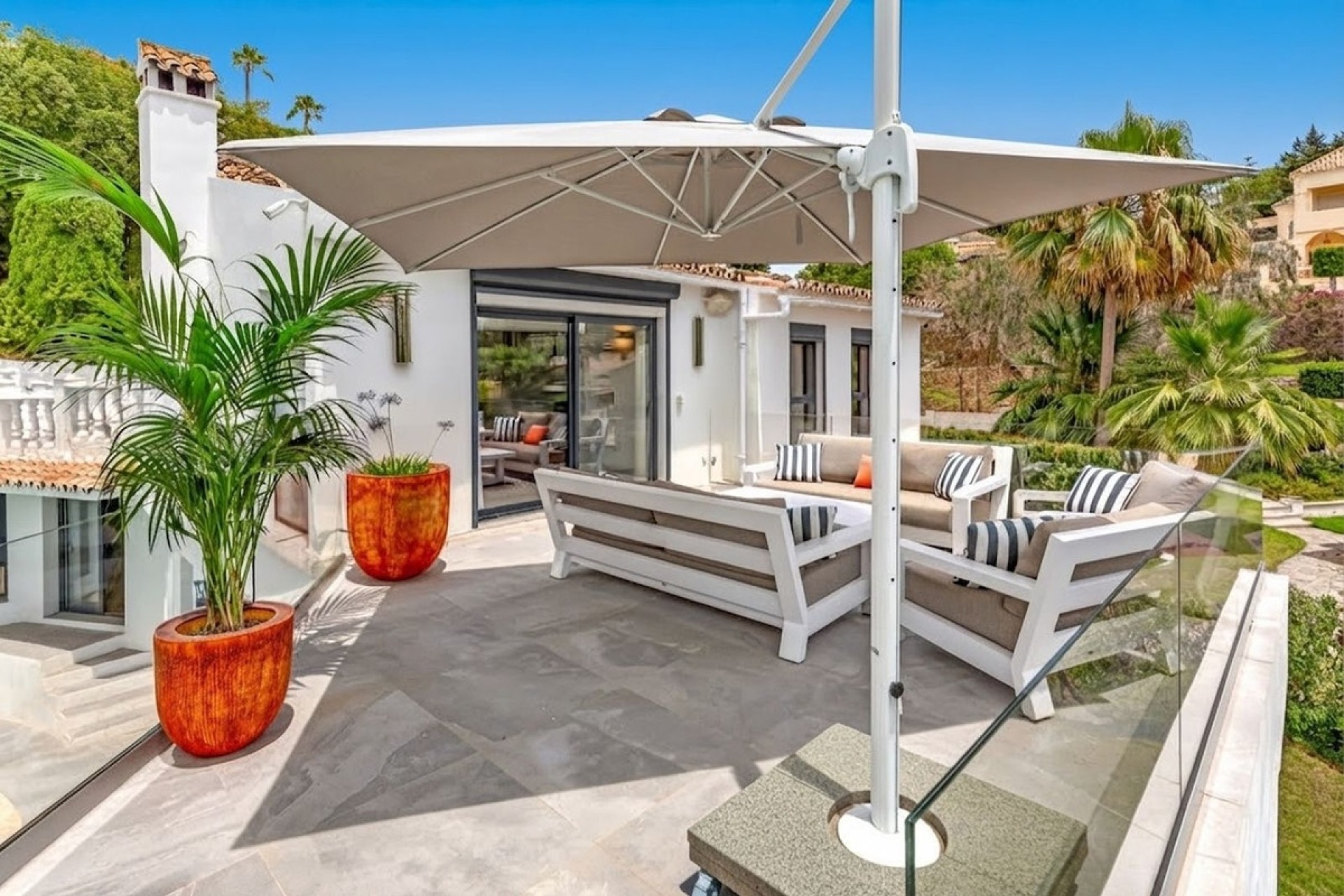 Wiederverkauf - Villa - Marbella - El Rosario