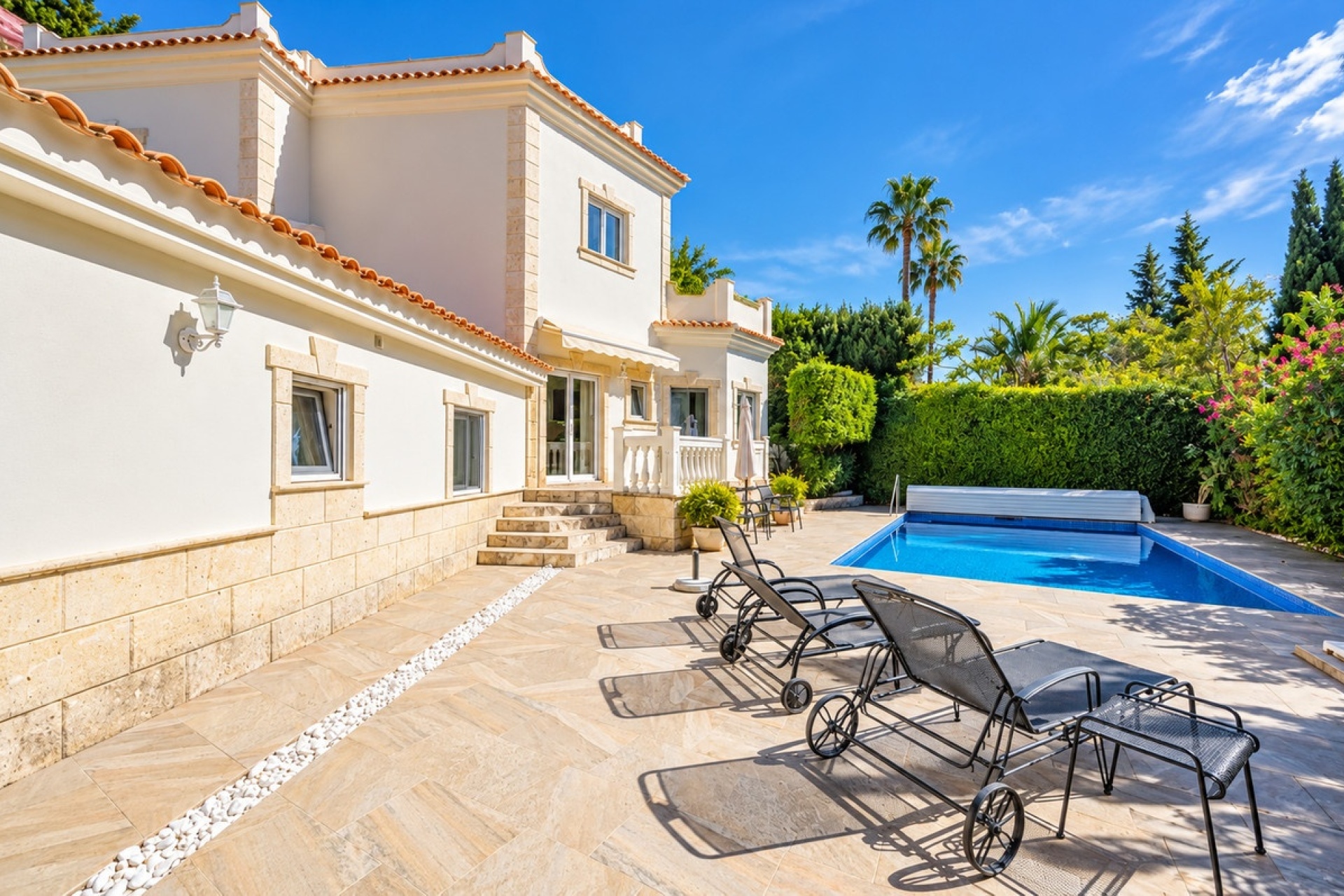 Wiederverkauf - Villa - Marbella - El Rosario