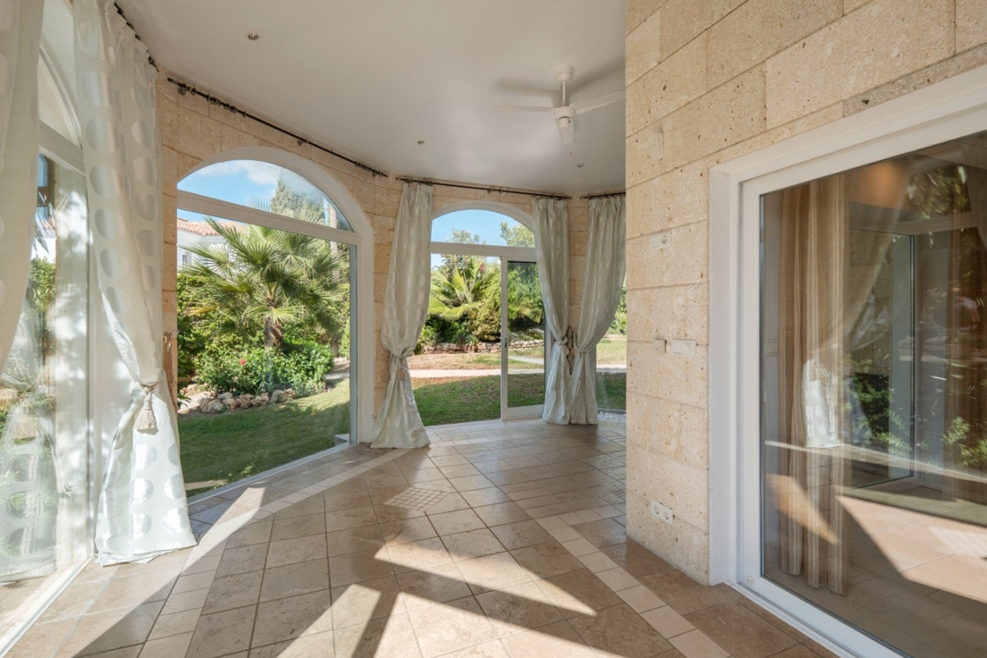 Wiederverkauf - Villa - Marbella - El Rosario