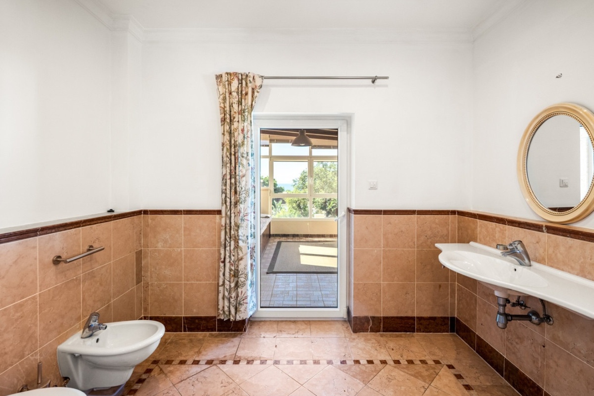 Wiederverkauf - Villa - Marbella - El Rosario