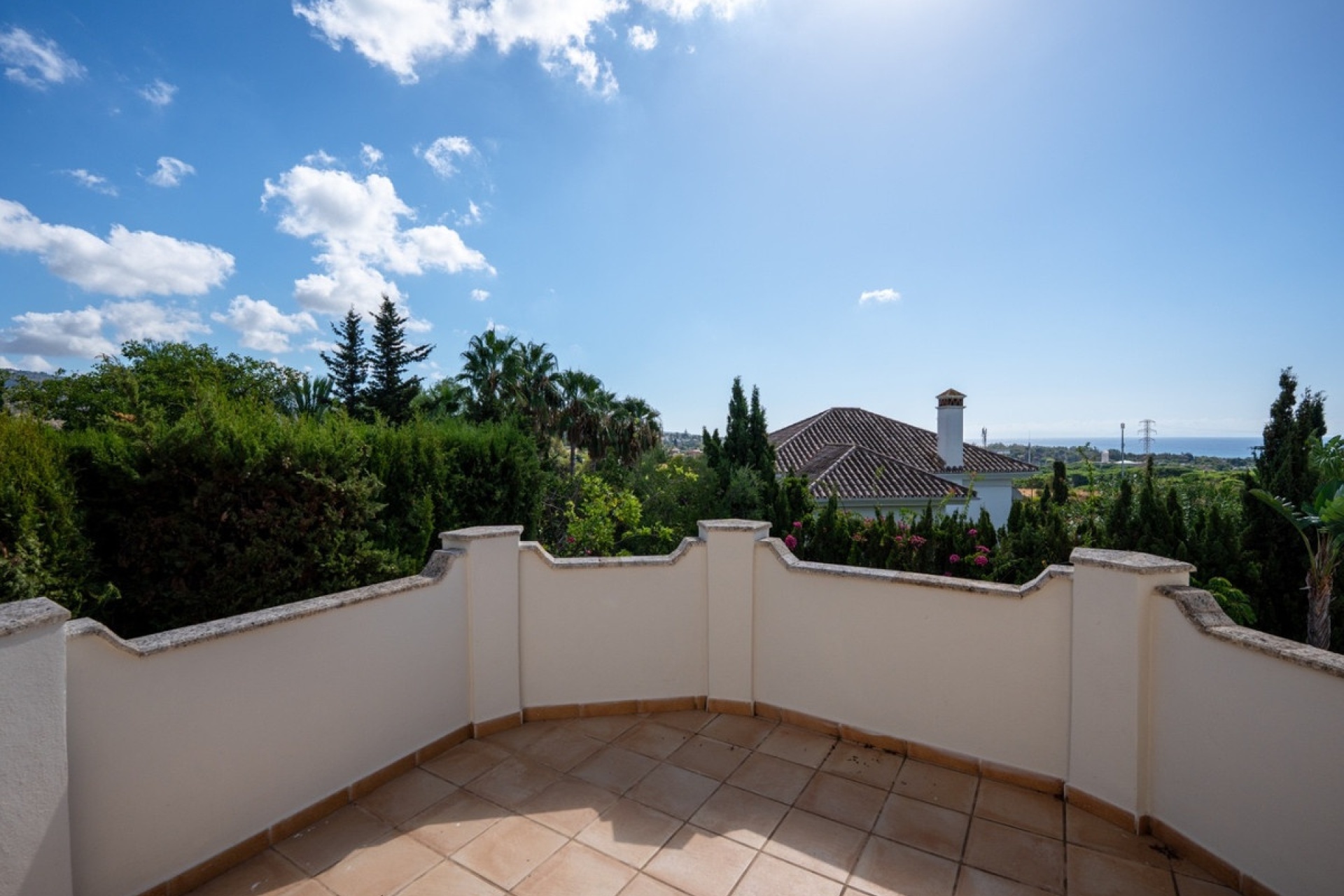 Wiederverkauf - Villa - Marbella - El Rosario