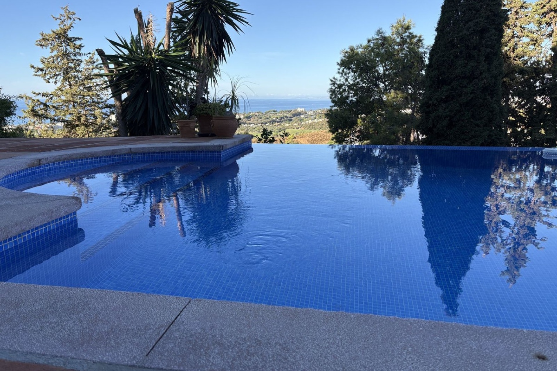 Wiederverkauf - Villa - Marbella - El Rosario