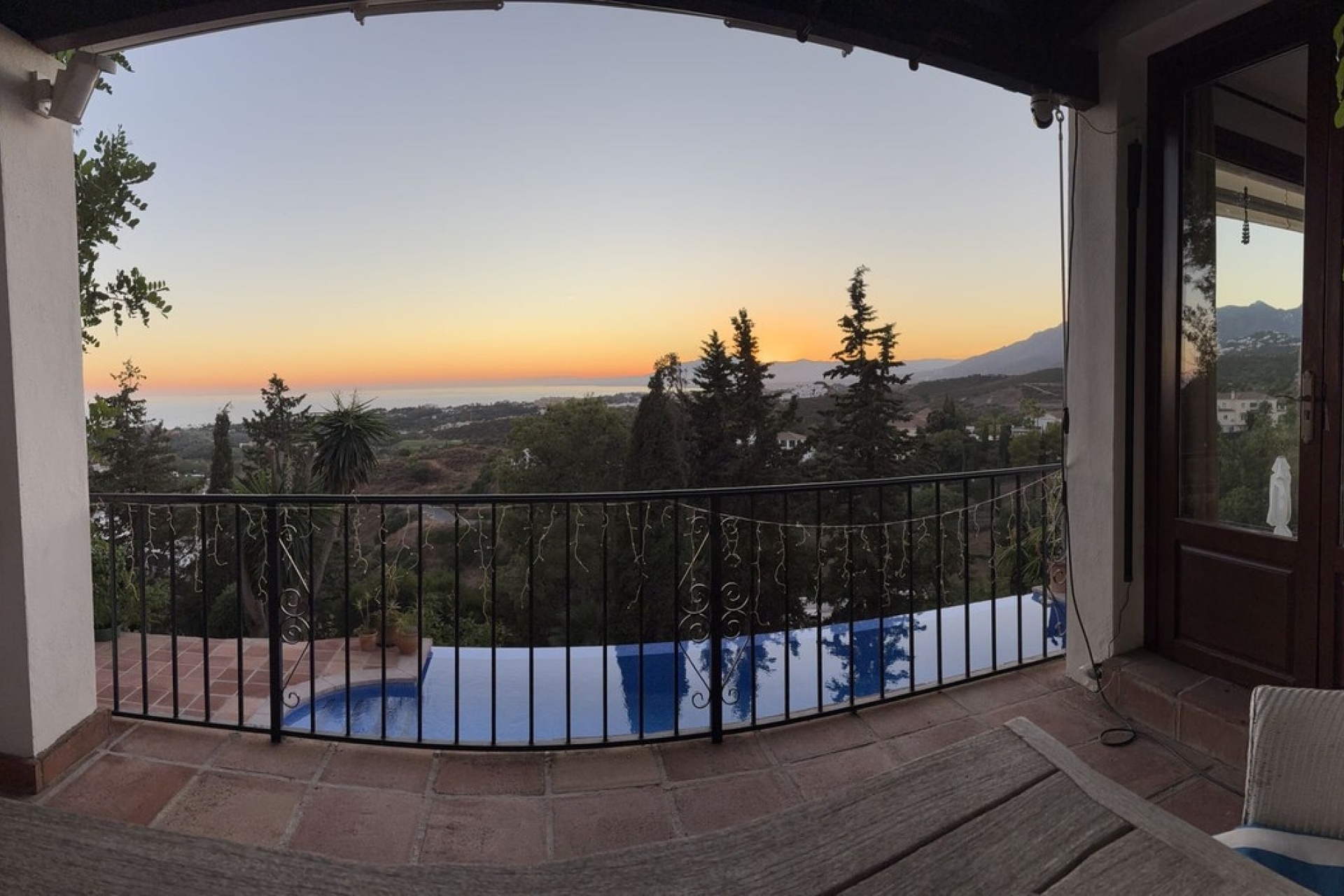 Wiederverkauf - Villa - Marbella - El Rosario
