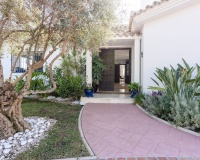 Wiederverkauf - Villa - Marbella - El Rosario
