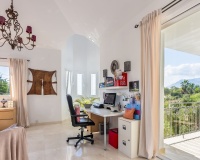 Wiederverkauf - Villa - Marbella - El Rosario