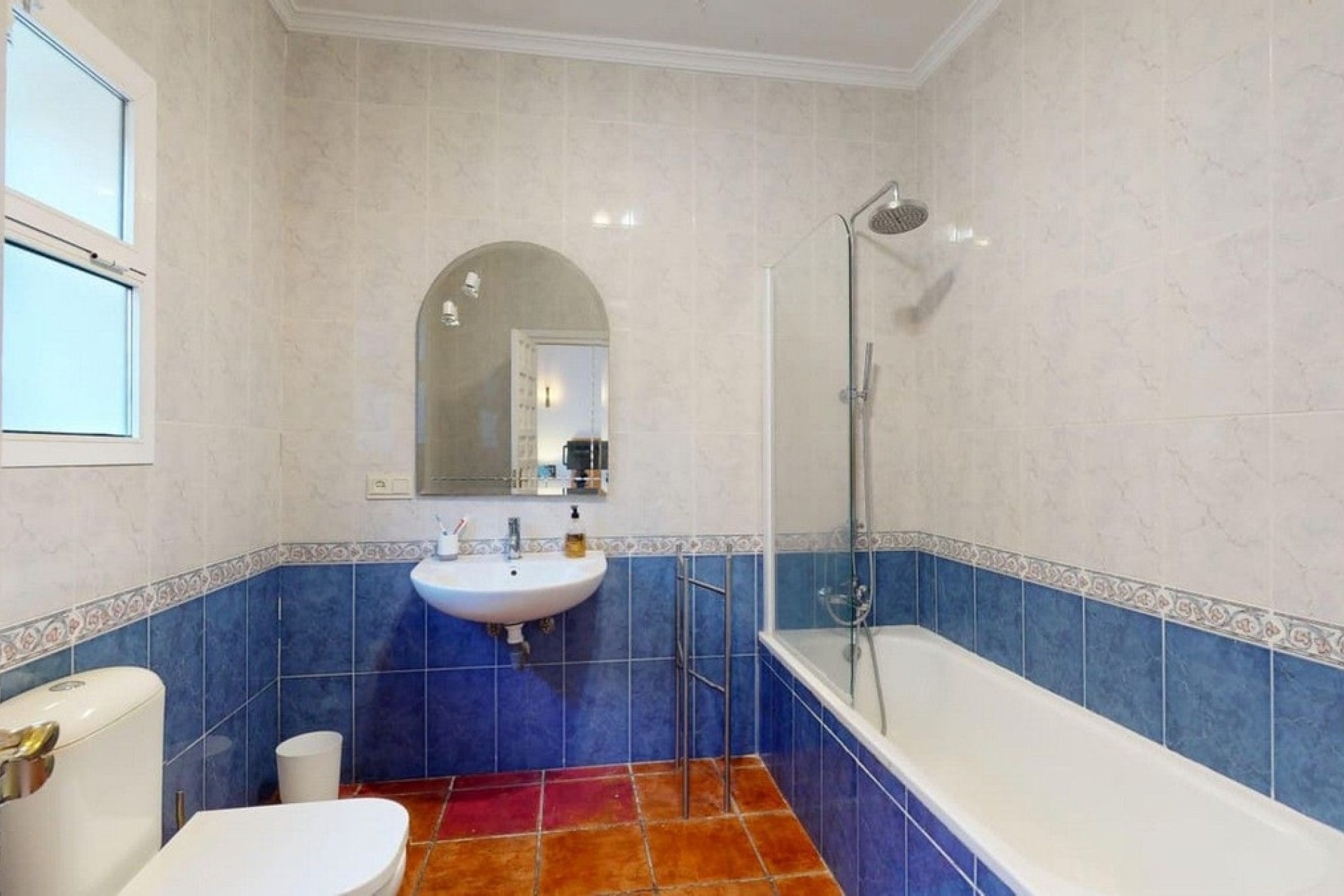 Wiederverkauf - Villa - Marbella - El Rosario