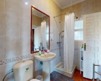 Wiederverkauf - Villa - Marbella - El Rosario