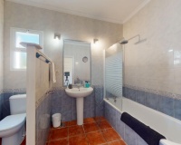 Wiederverkauf - Villa - Marbella - El Rosario
