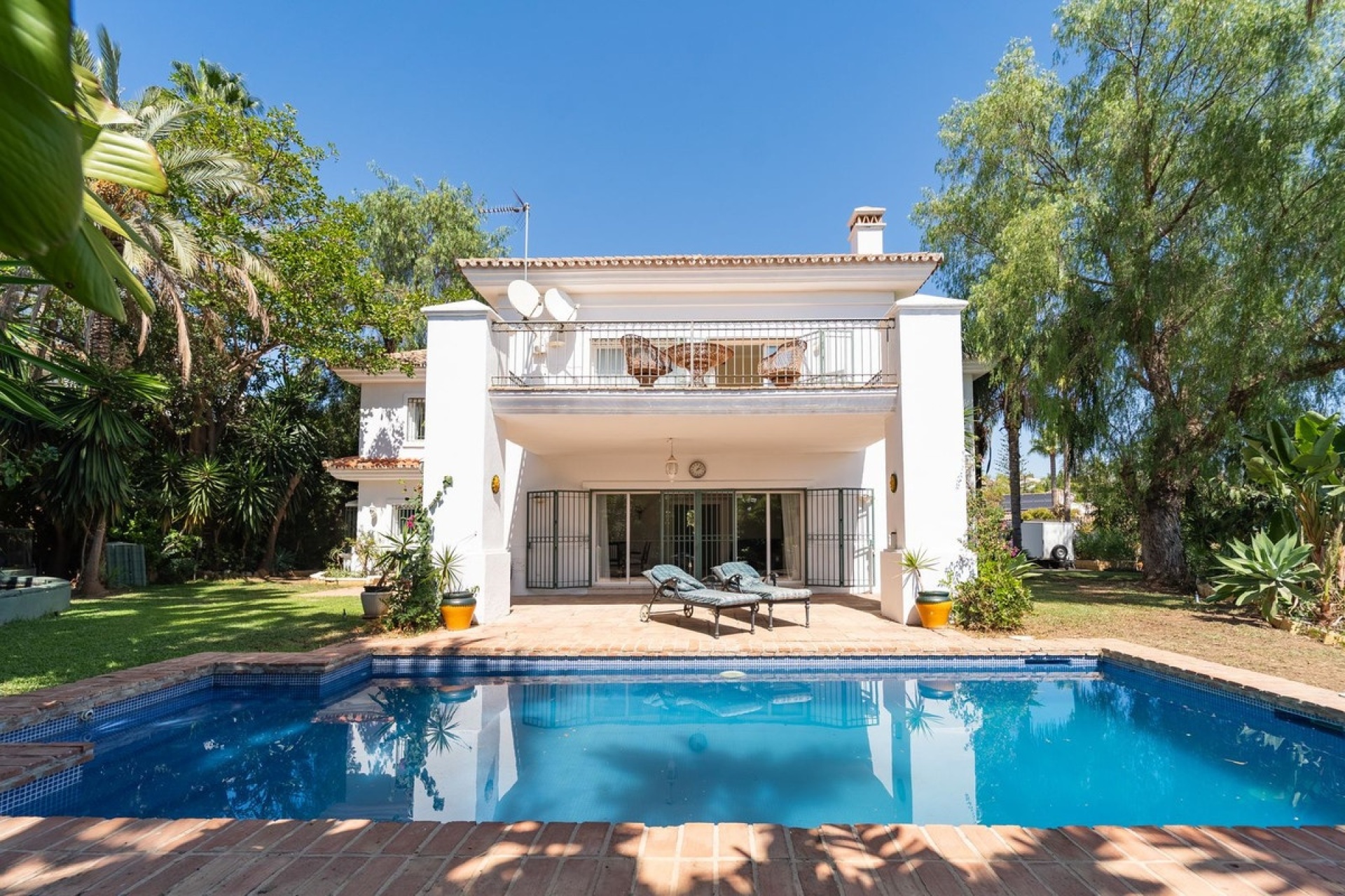 Wiederverkauf - Villa - Marbella - El Rosario