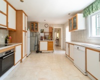 Wiederverkauf - Villa - Marbella - El Rosario