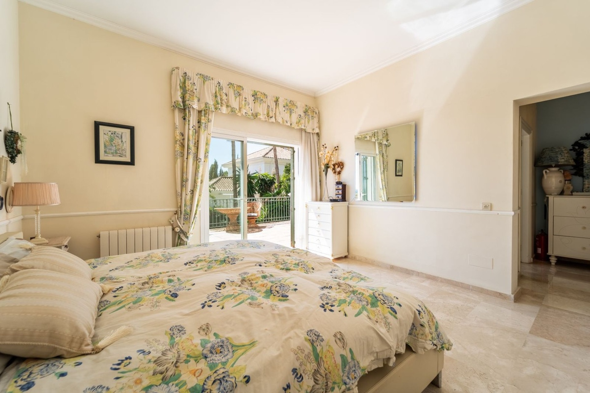 Wiederverkauf - Villa - Marbella - El Rosario