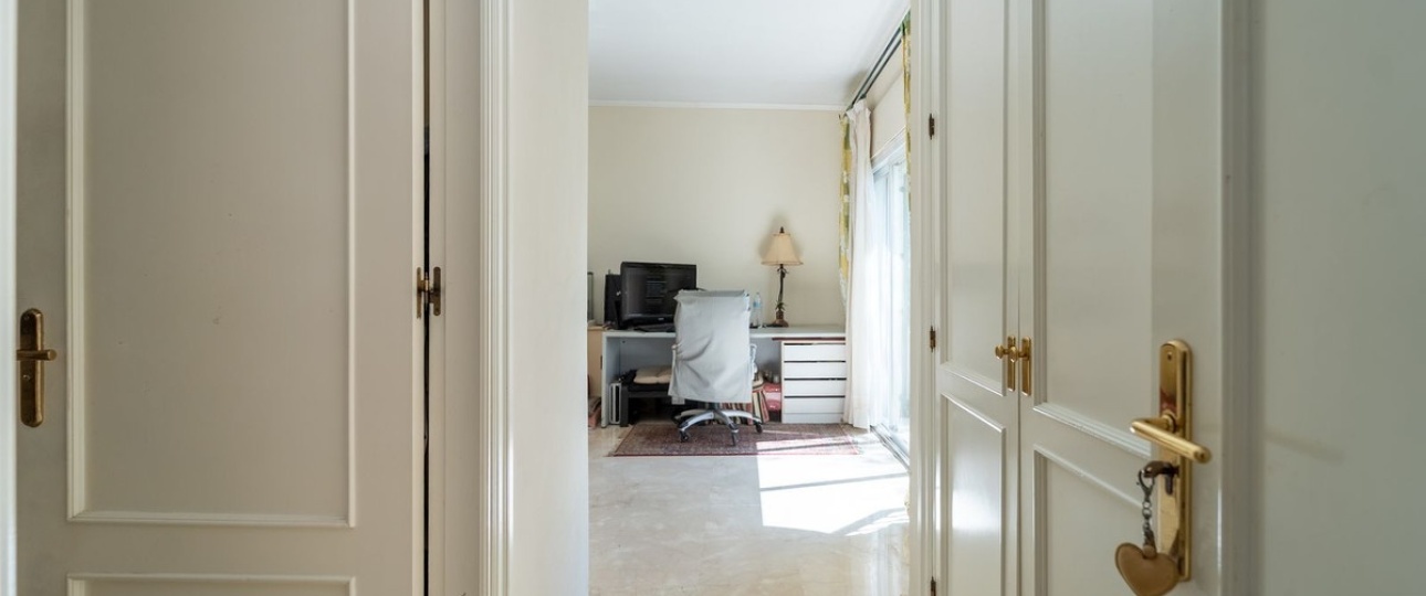 Wiederverkauf - Villa - Marbella - El Rosario
