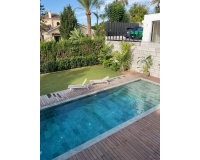 Wiederverkauf - Villa - Marbella - El Rosario