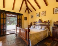 Wiederverkauf - Villa - Marbella - Elviria