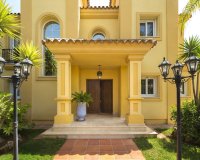 Wiederverkauf - Villa - Marbella - Elviria