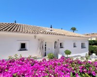 Wiederverkauf - Villa - Marbella - Elviria