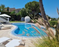Wiederverkauf - Villa - Marbella - Elviria