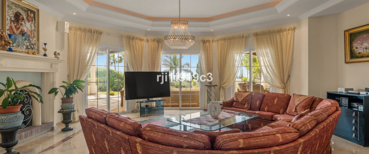 Wiederverkauf - Villa - Marbella - Elviria