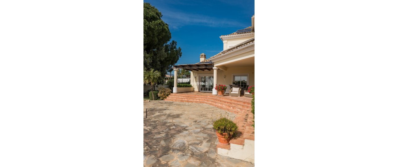 Wiederverkauf - Villa - Marbella - Elviria