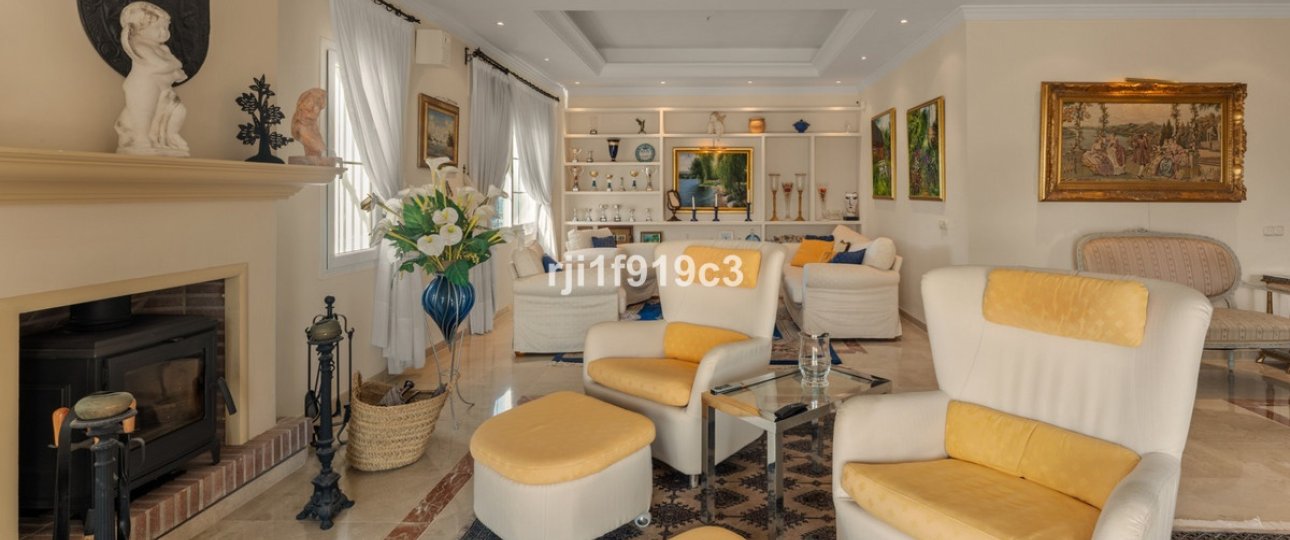 Wiederverkauf - Villa - Marbella - Elviria