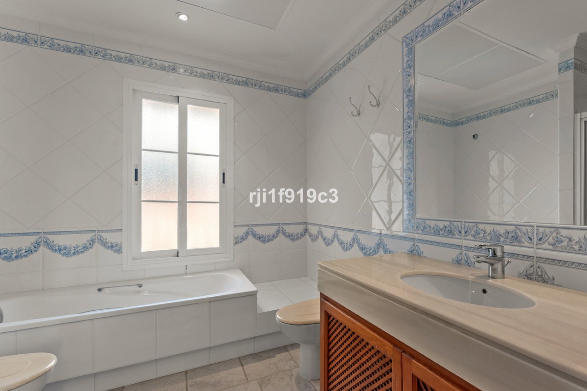 Wiederverkauf - Villa - Marbella - Elviria