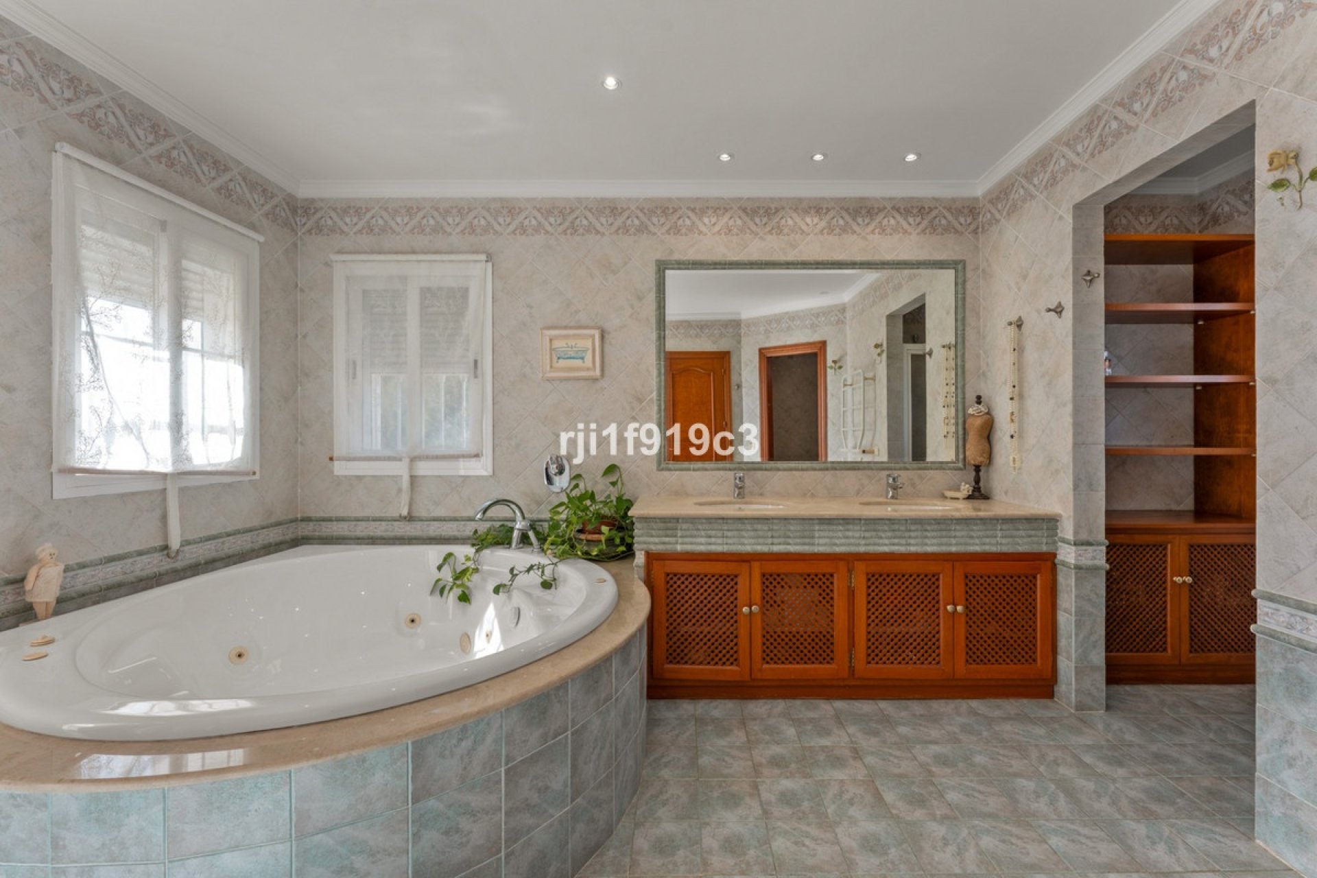 Wiederverkauf - Villa - Marbella - Elviria