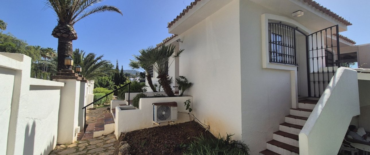 Wiederverkauf - Villa - Marbella - Elviria