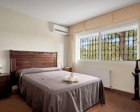 Wiederverkauf - Villa - Marbella - Elviria