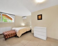 Wiederverkauf - Villa - Marbella - Elviria