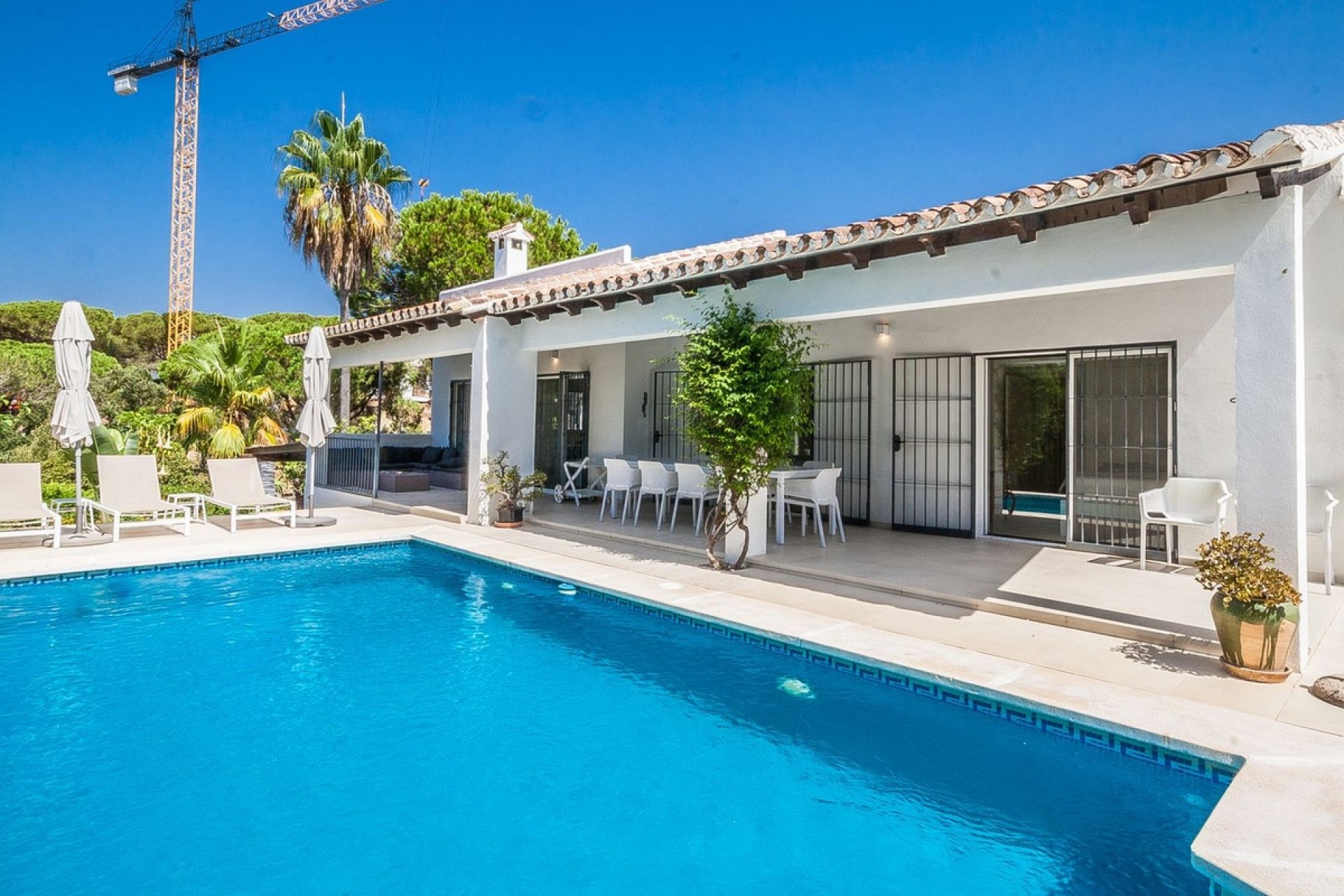 Wiederverkauf - Villa - Marbella - Elviria