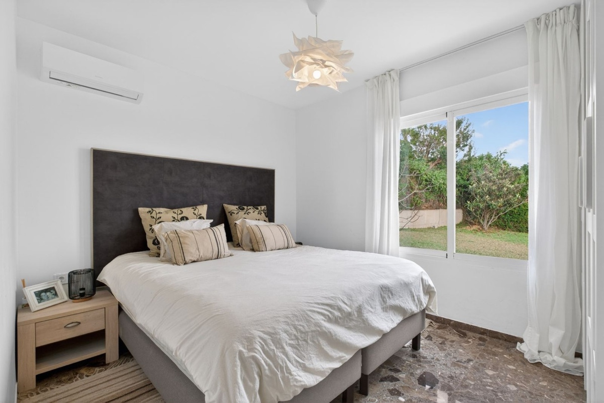 Wiederverkauf - Villa - Marbella - Elviria