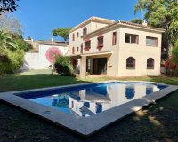 Wiederverkauf - Villa - Marbella - Elviria